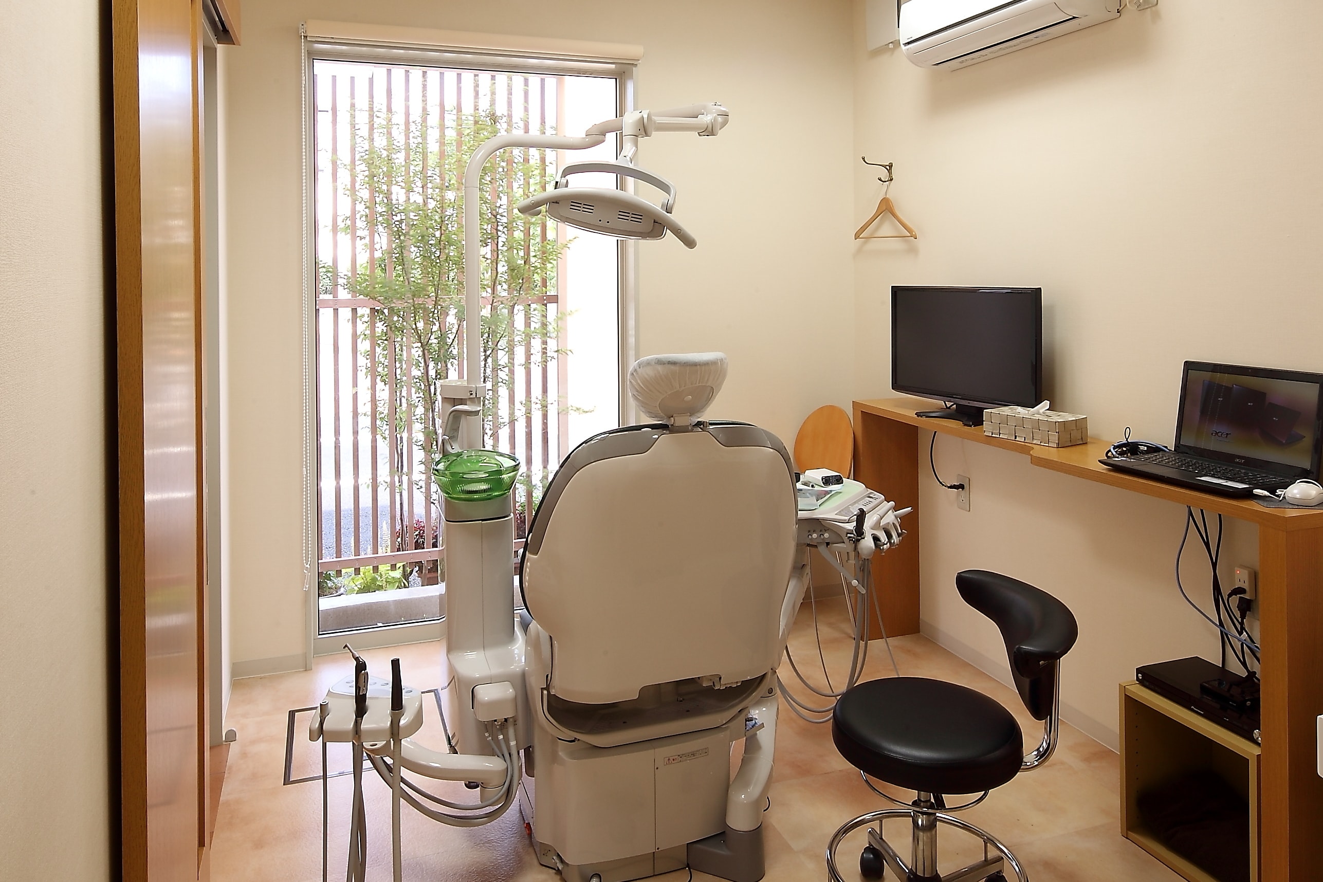 ハートフルにわの歯科医院個室診療室